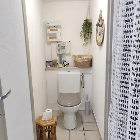 فندق Maison D'une Avec Jardin Clos A 3*
