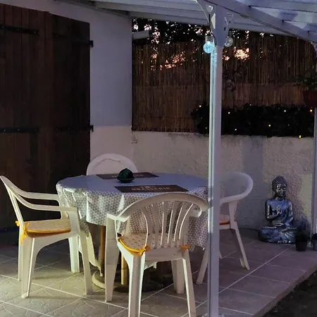 Maison D'une Avec Jardin Clos A فندق 3*